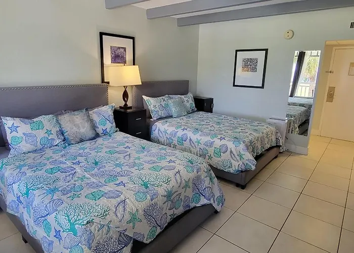 Little Harbor Resort #202 Tampa Bay Fl Beach, Hot Tub, Pools