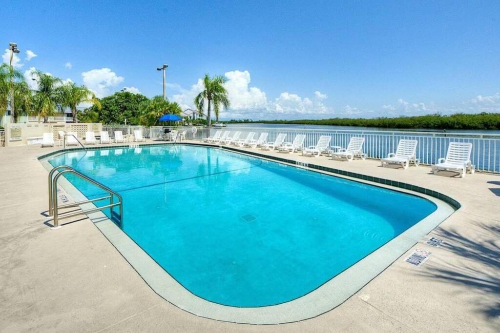 Little Harbor #202 Tampa Bay Fl Beach, Hot Tub, Pools